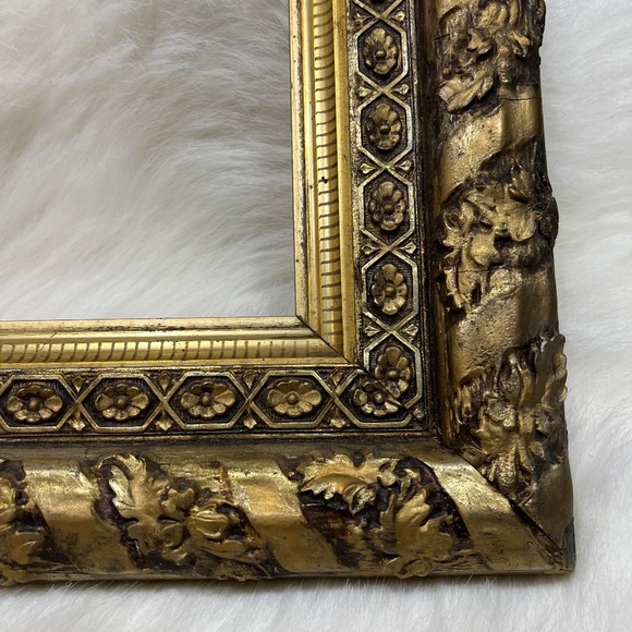 Vintage Colonial Style Ornate Gold Guild Frame - Picture 3 of 6